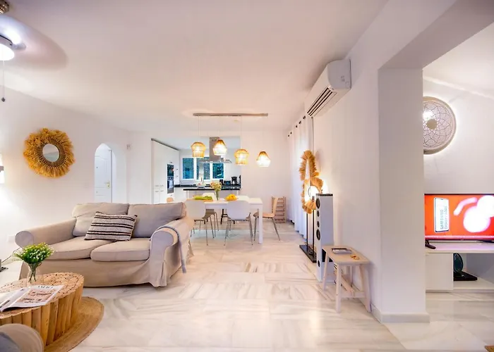 Typical House Chapas Playa With Heated Pool فيلة ماربيا