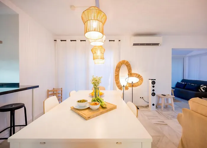 Typical House Chapas Playa With Heated Pool ماربيا