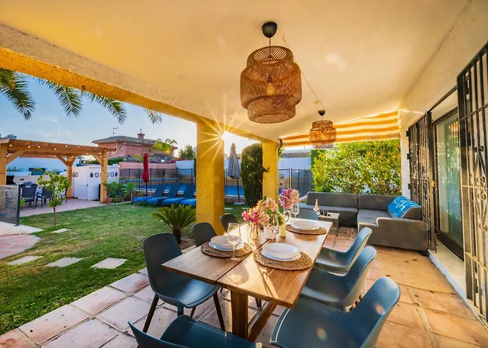 Typical House Chapas Playa With Heated Pool ماربيا